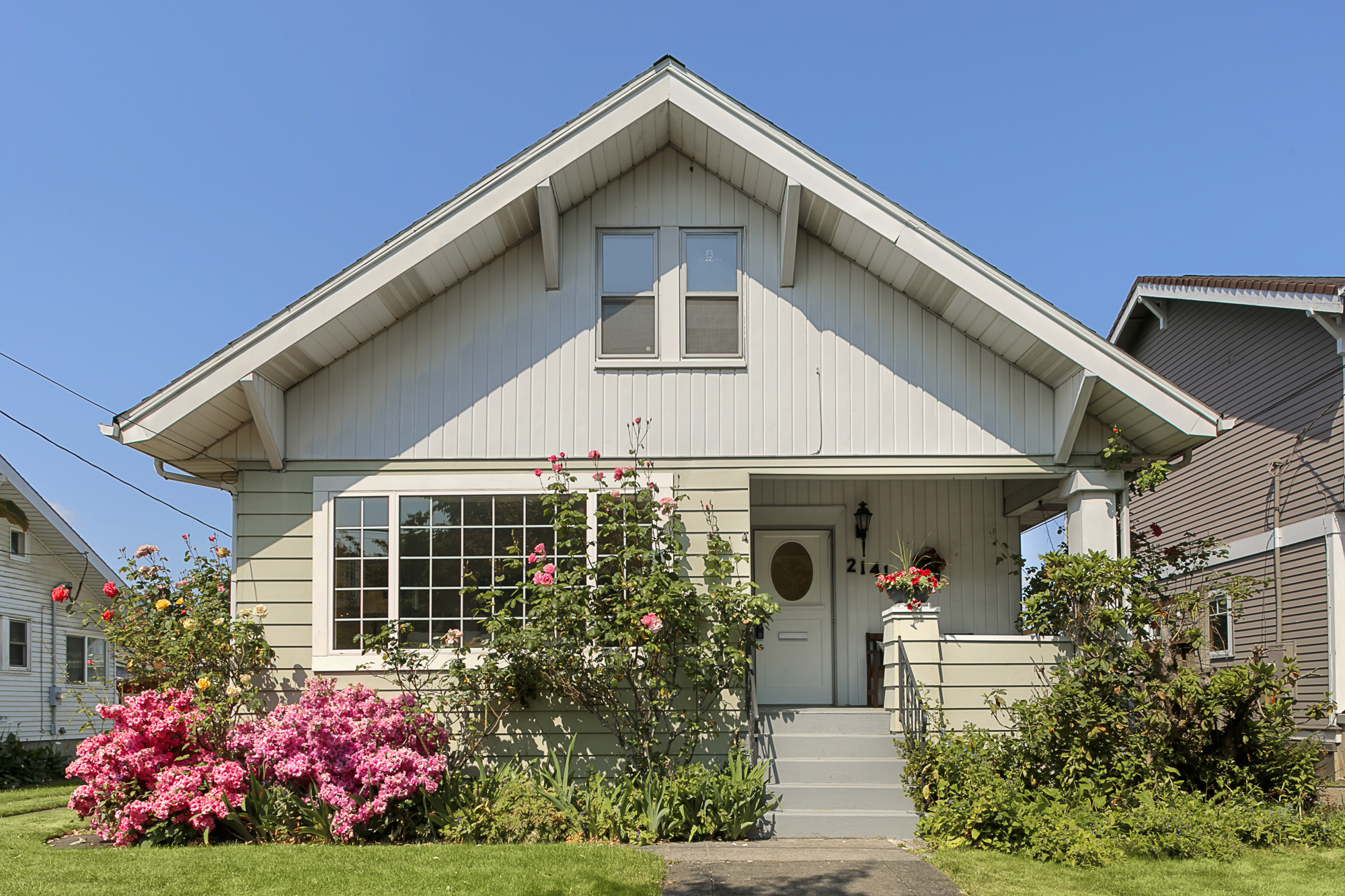 Charming Mt Tabor Bungalow