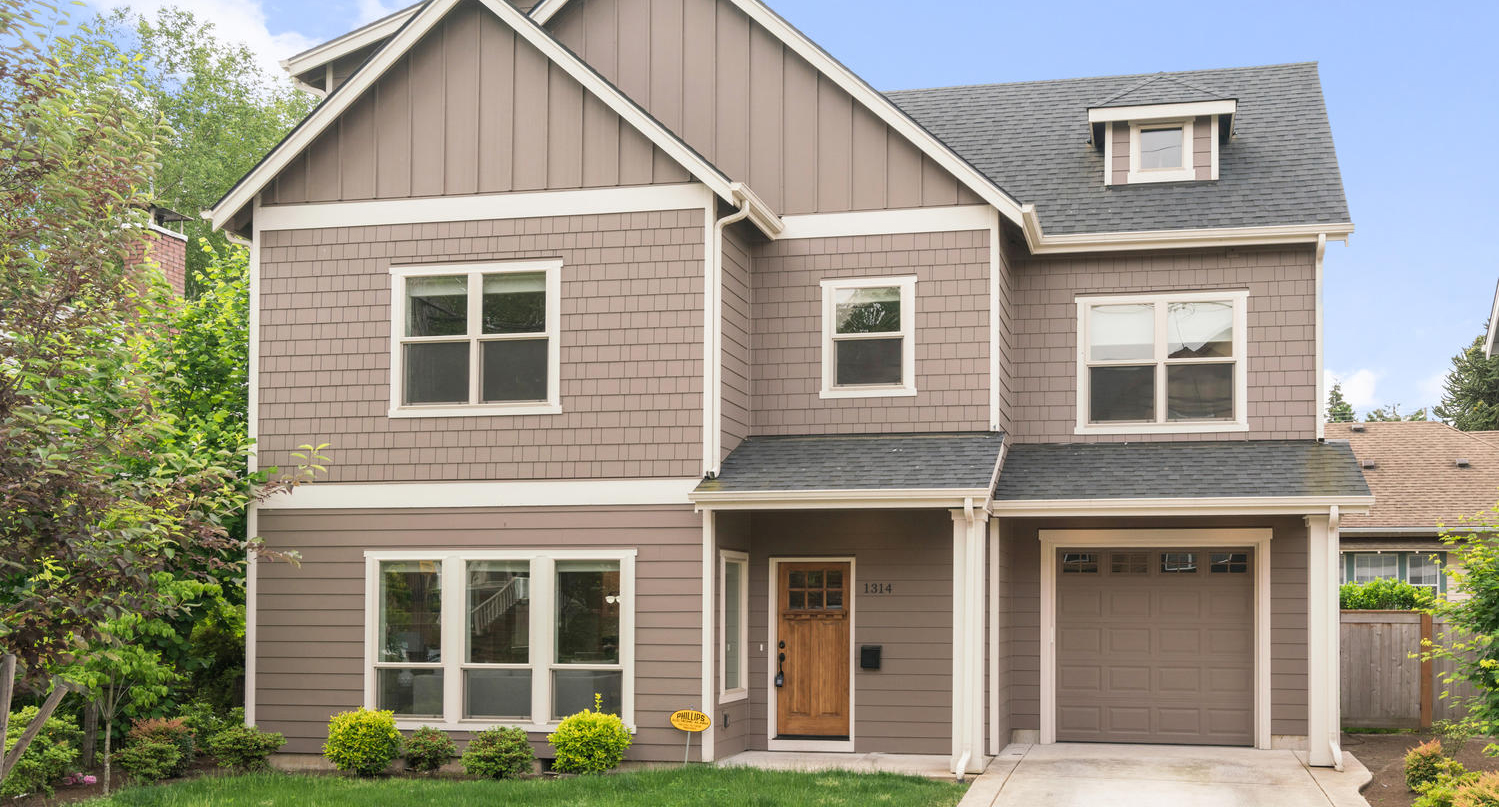 MODERN SELLWOOD CRAFTSMAN