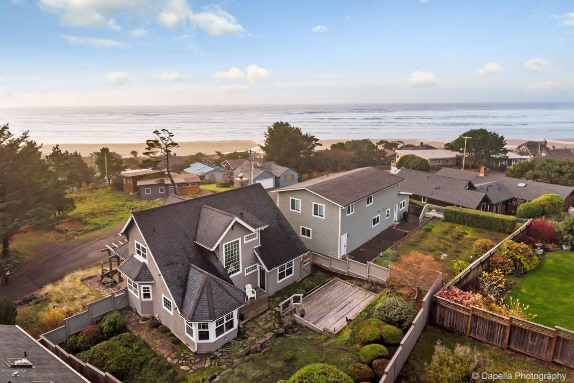 Manzanita Ocean View Living Room Realty   20190121192745426086000000 O 