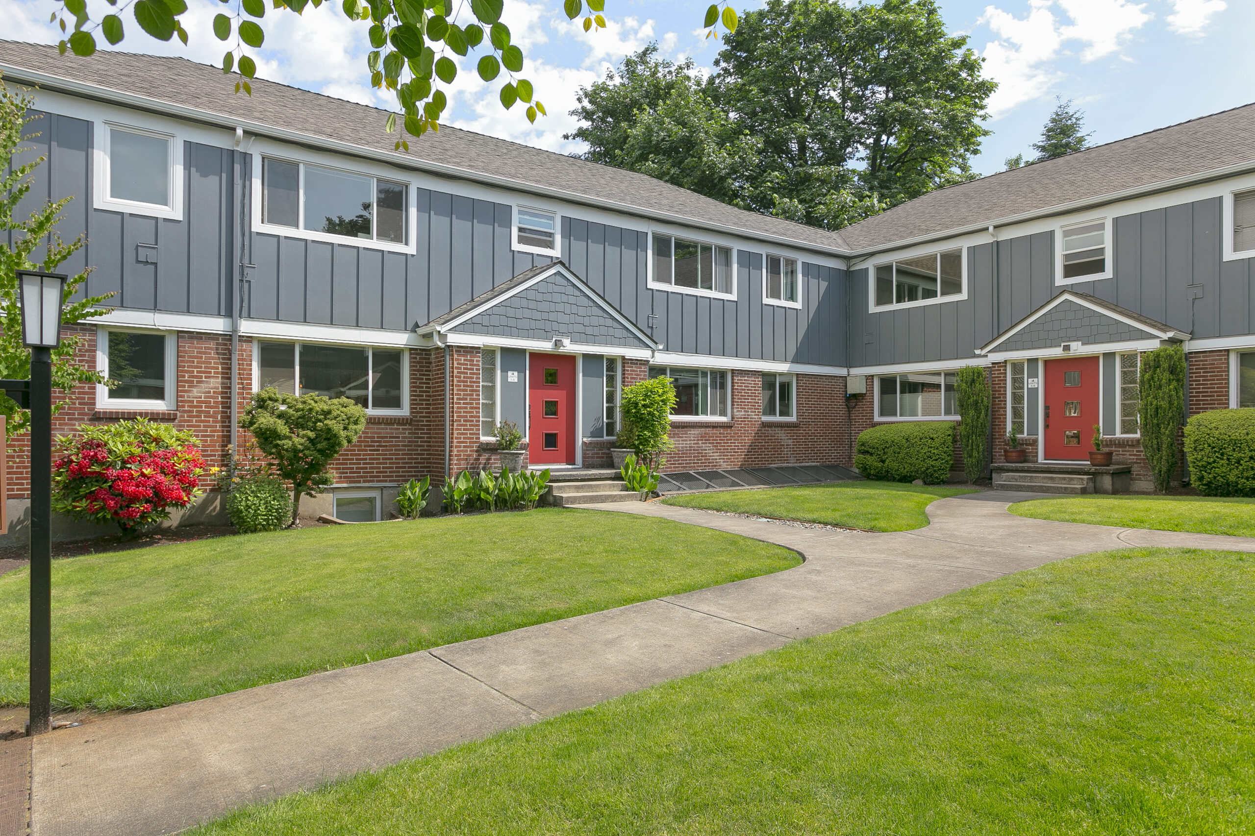 NW Mid-Century Condo