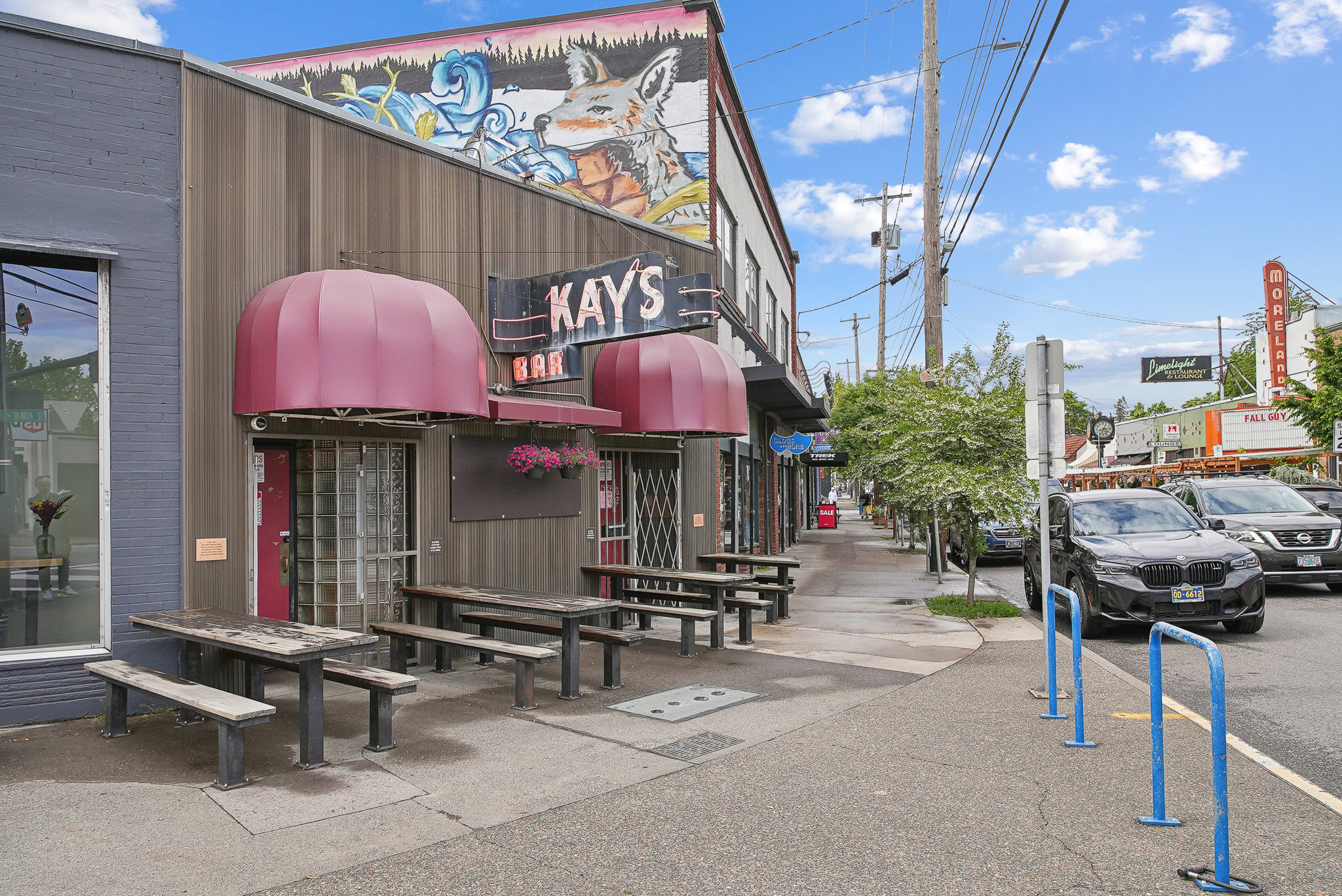 Sellwood Endless Summer in this Spectacular Townhome