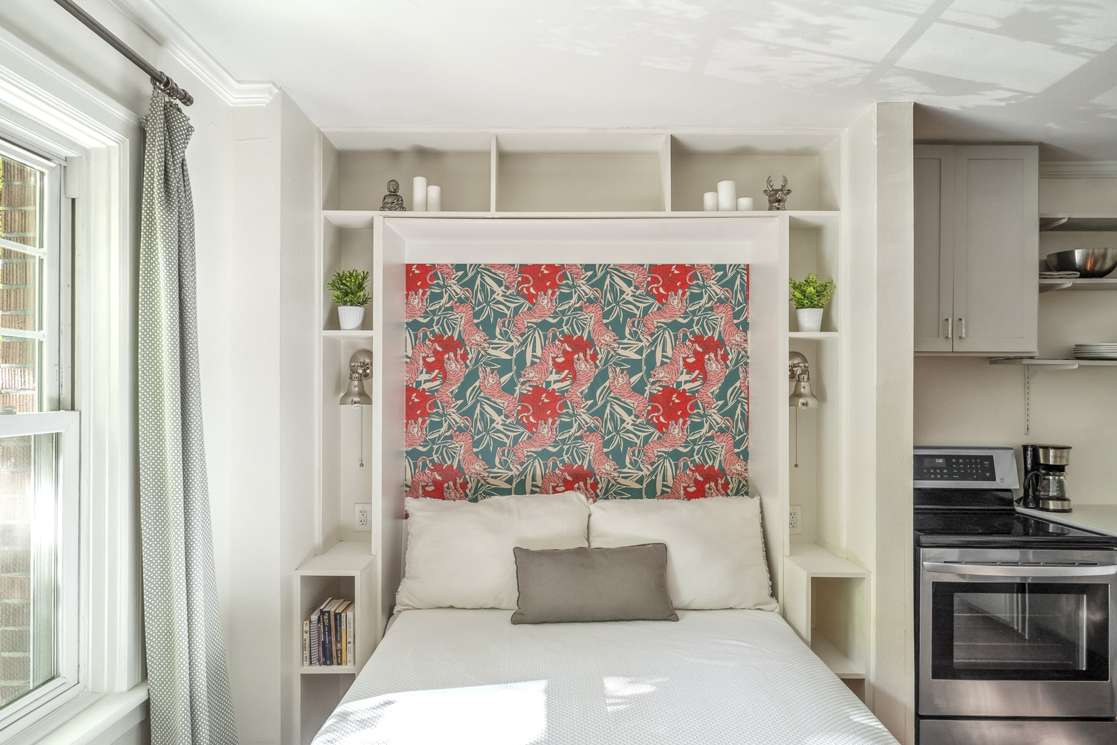 Alphabet District Pied-à-Terre w/Airbnb Potential