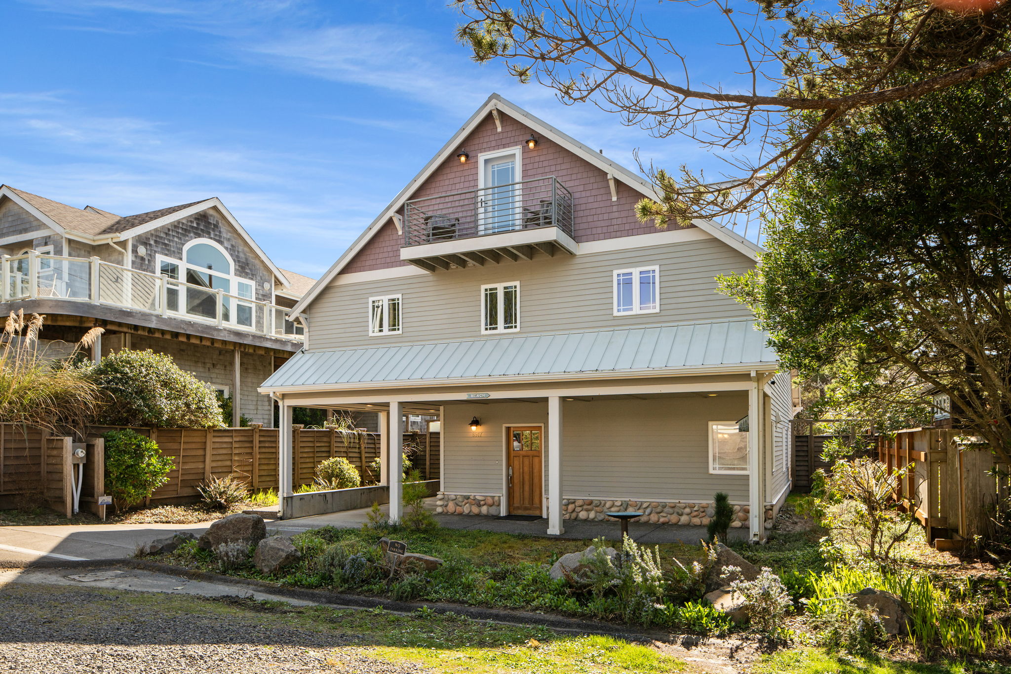 Contemporary Coastal Cottage
