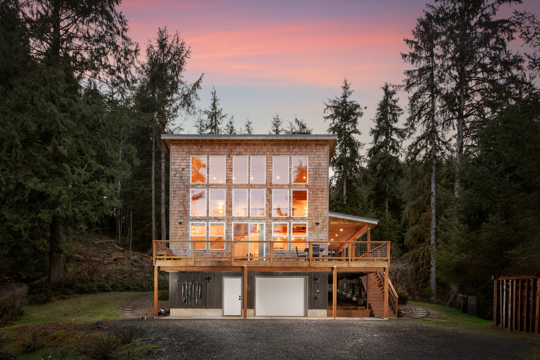 Secluded Forest Retreat In Nehalem Valley